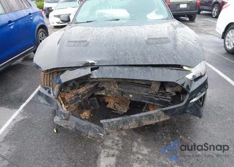 2020 Ford Mustang Ecoboost Premium z USA, uszkodzony, nr VIN 1FATP8UH2L5186127